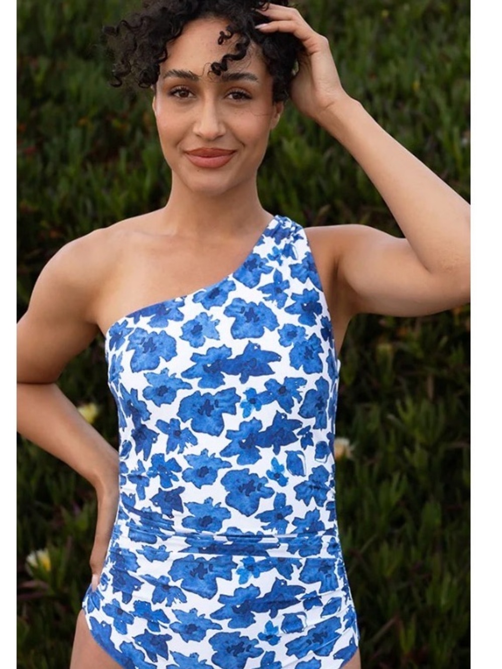 Janela Bay One-Shoulder Blue Floral Swimsuit (XS)
